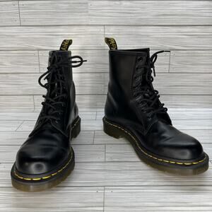 Dr. Martens Women's 1460 Smooth Leather Lace Up Combat Boots in Black Size 8